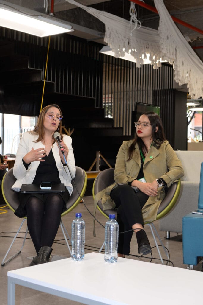 Conversatorio El Rol de la Mujer en la Protección Contra Incendios fire experiences anraci 2024