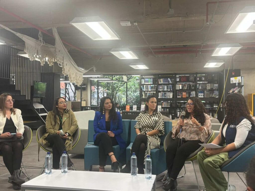 Conversatorio El Rol de la Mujer en la Protección Contra Incendios fire experiences anraci 2024