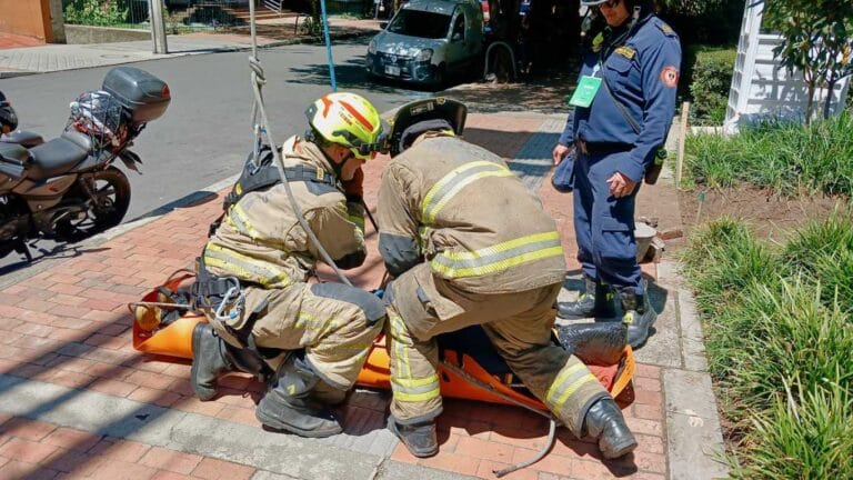 Simulacro Cuerpo de Bomberos Oficial de Bogotá fire experiences anraci 2024